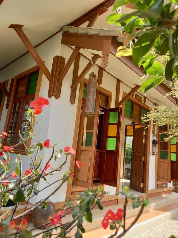 דאנגון Anjung Nor Muslim Homestay מראה חיצוני תמונה