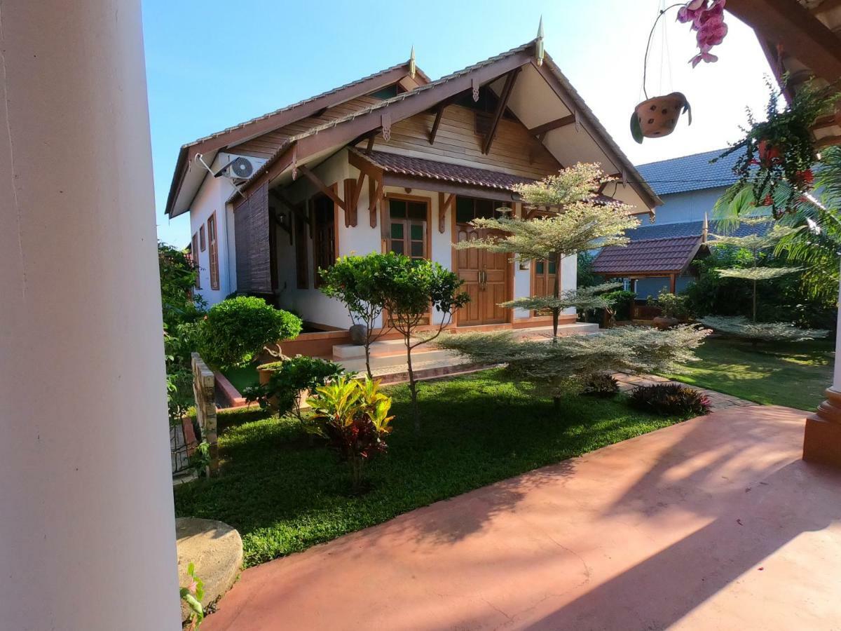 דאנגון Anjung Nor Muslim Homestay מראה חיצוני תמונה